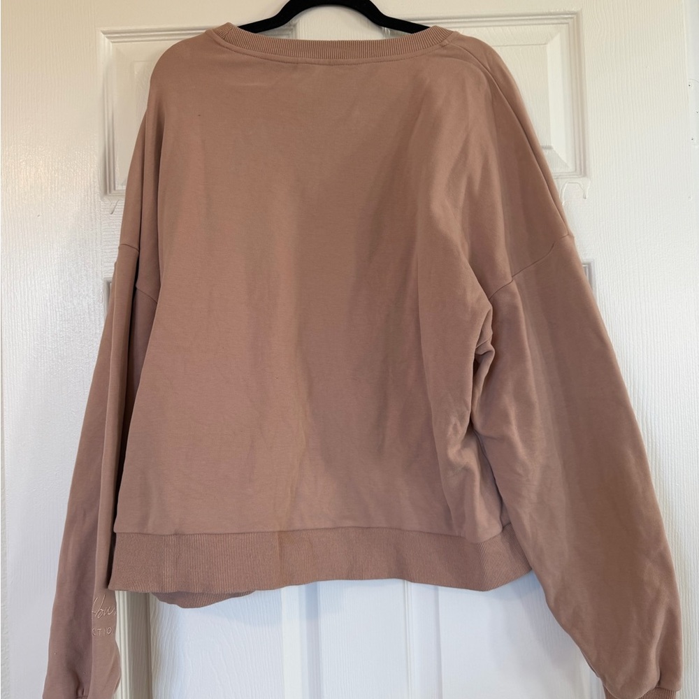 Buffbunny Cloud Pullover - image 3